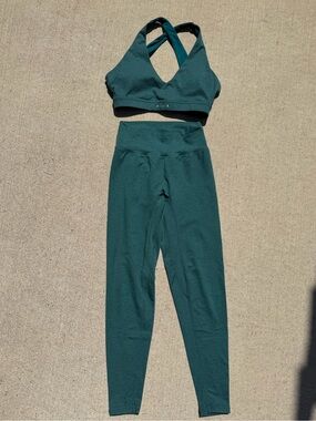 P’tula Deep Teal Seamless Sports Bra & High-Waist Leggings Set
